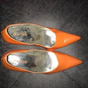 Pulse heels orange size 6 1/2